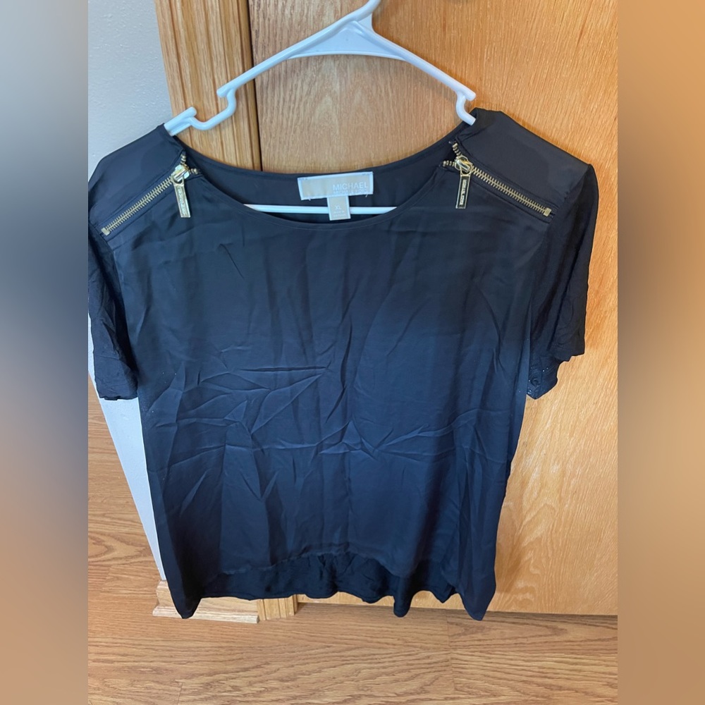 MICHAEL Michael KORS Double Gold Zipper Shoulder Top